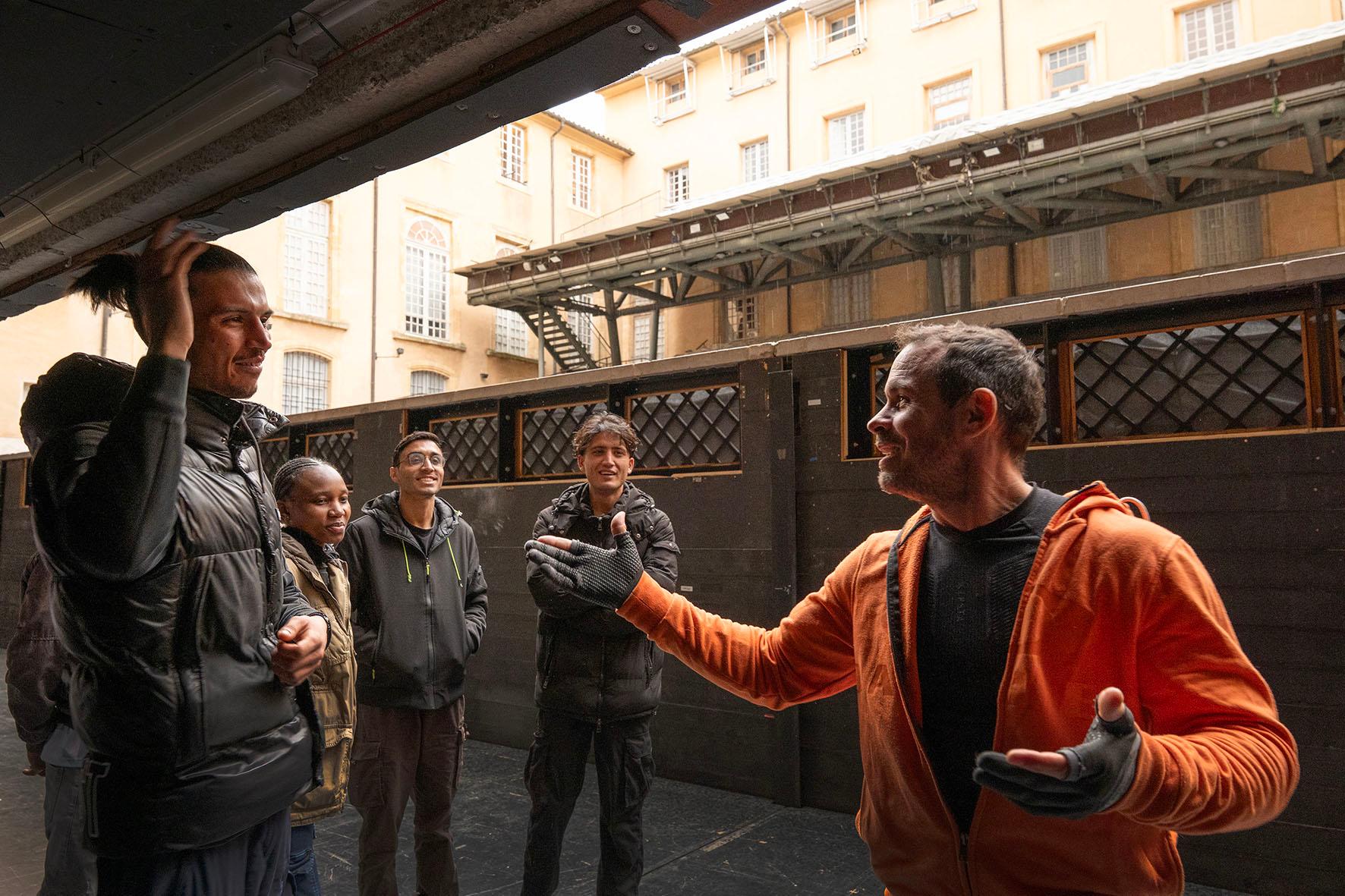 Visite du plateau du Théâtre de l'Archevêché