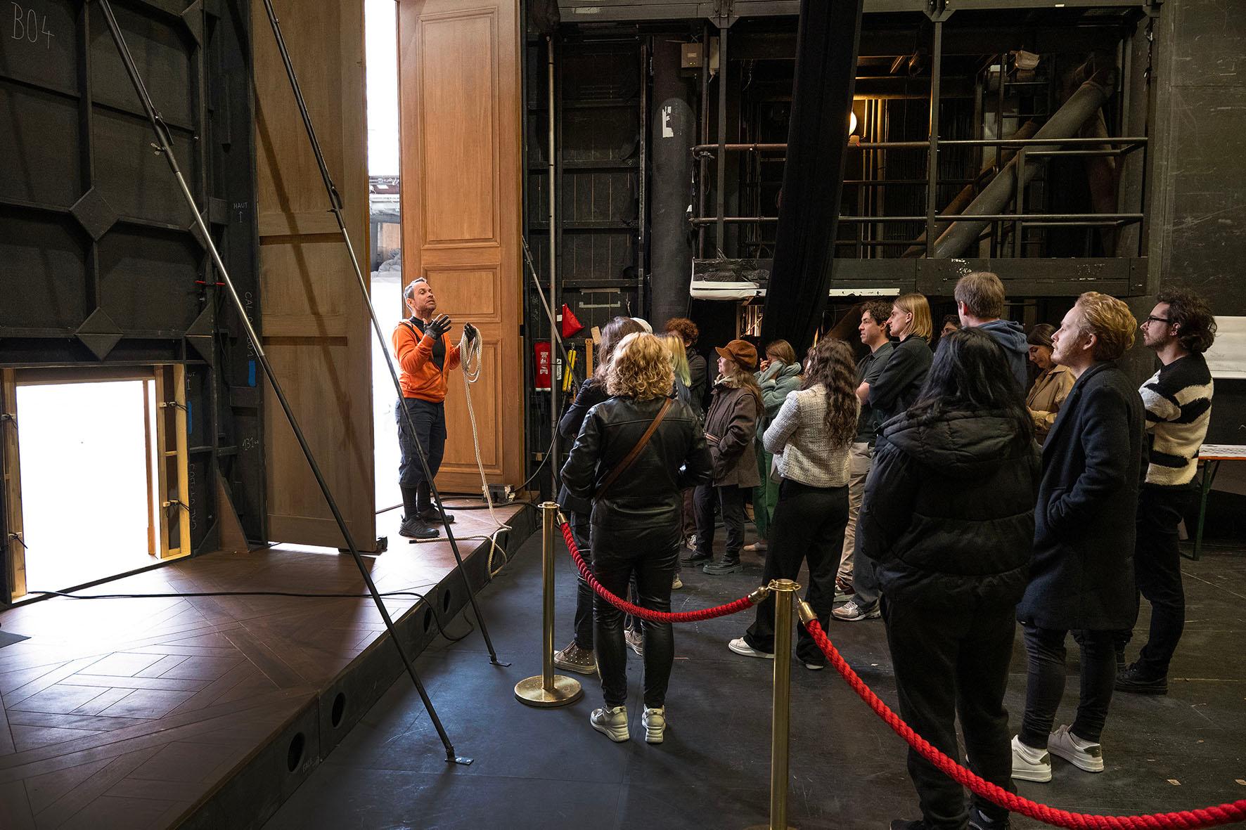 Visite du plateau du Théâtre de l'Archevêché