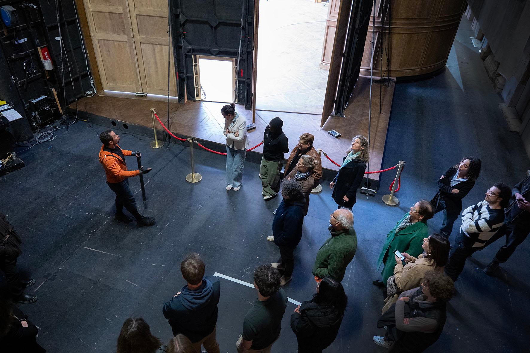 Visite du plateau du Théâtre de l'Archevêché